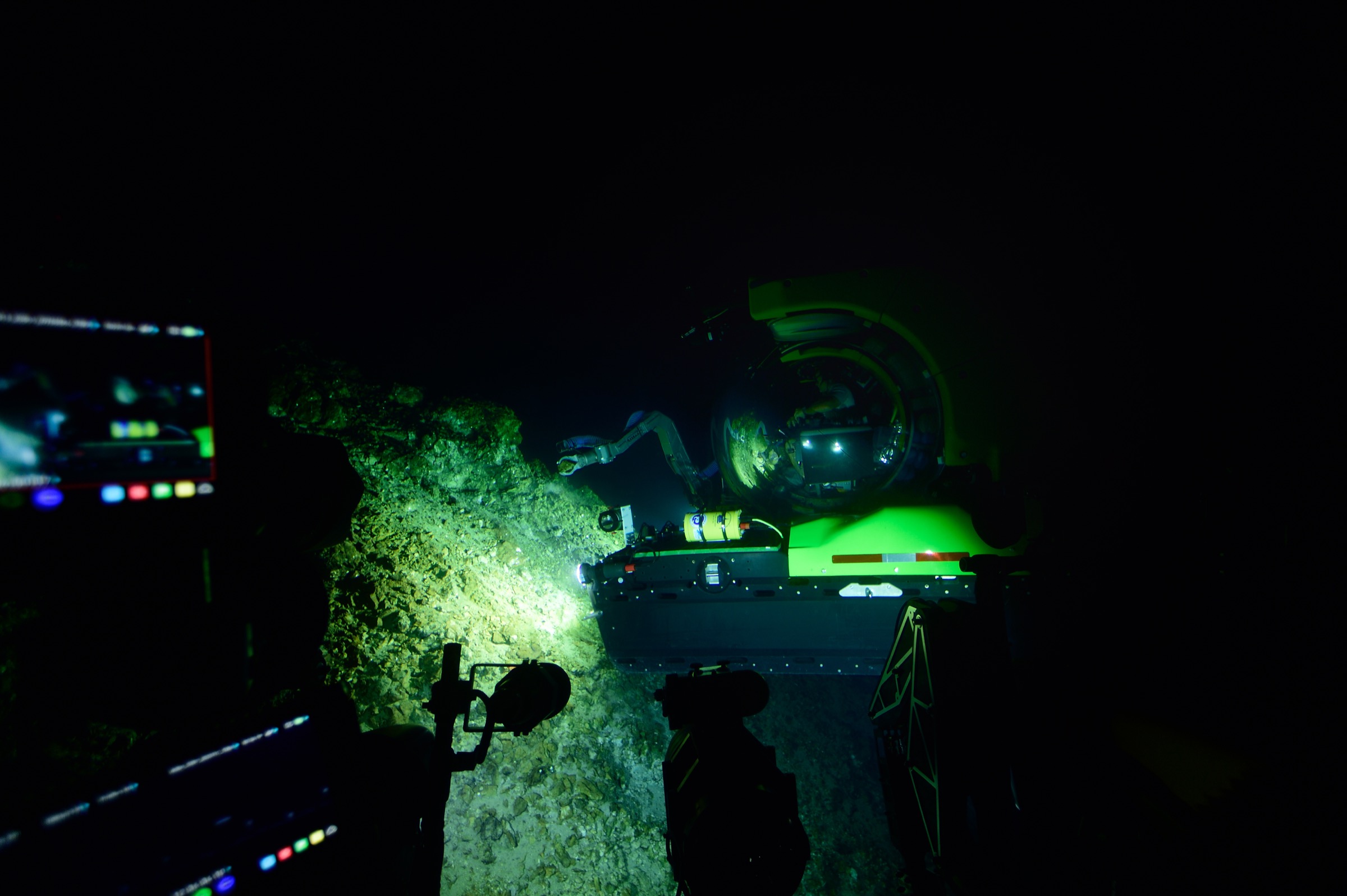 The collecting arm of the submersible Deep Rover probes the deep underwater slope off the coast of Saint Peter and Saint Paul Archipelago. Photograph by Solvin Zankl