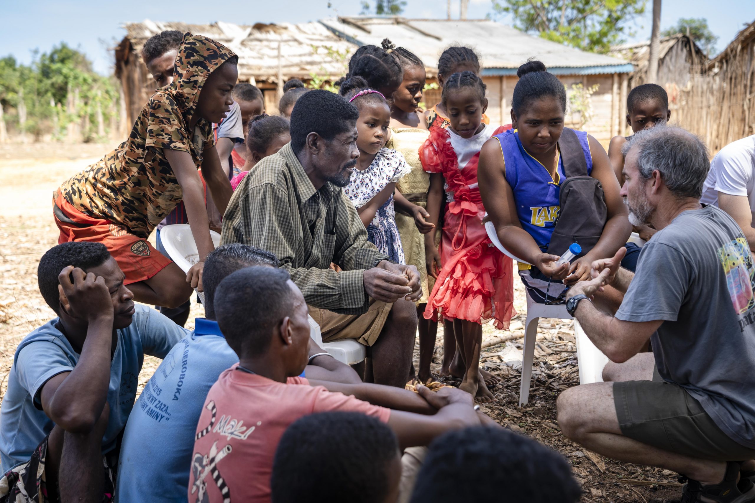 Brian Fisher describes his edible-insect project to residents of Lambokely, a village within the Menabe Antimena Protected Area. Small, village-run cricket farms could help disincentivize unsustainable hunting practices.